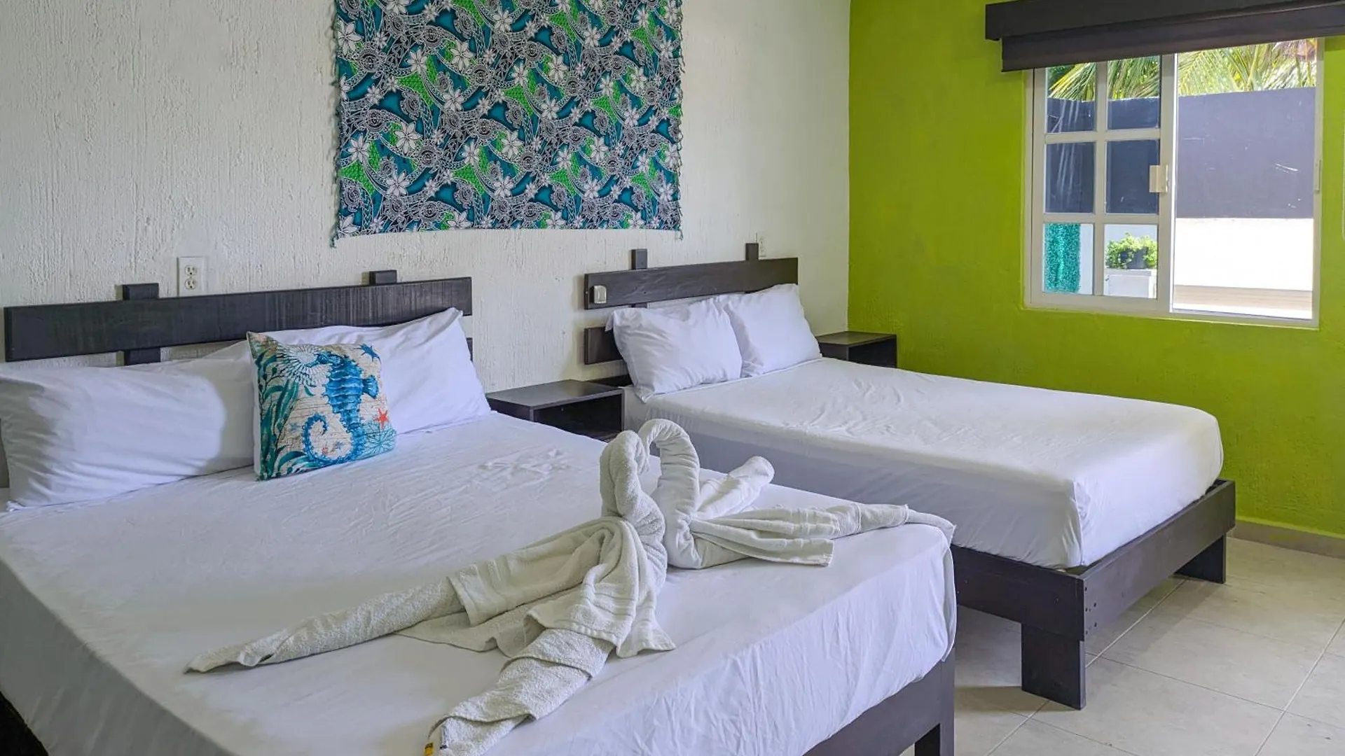 A8 Beachside Bliss Family Hawaiian Themed Quad Kitchen Studio Ac Playa del Carmen Apartment